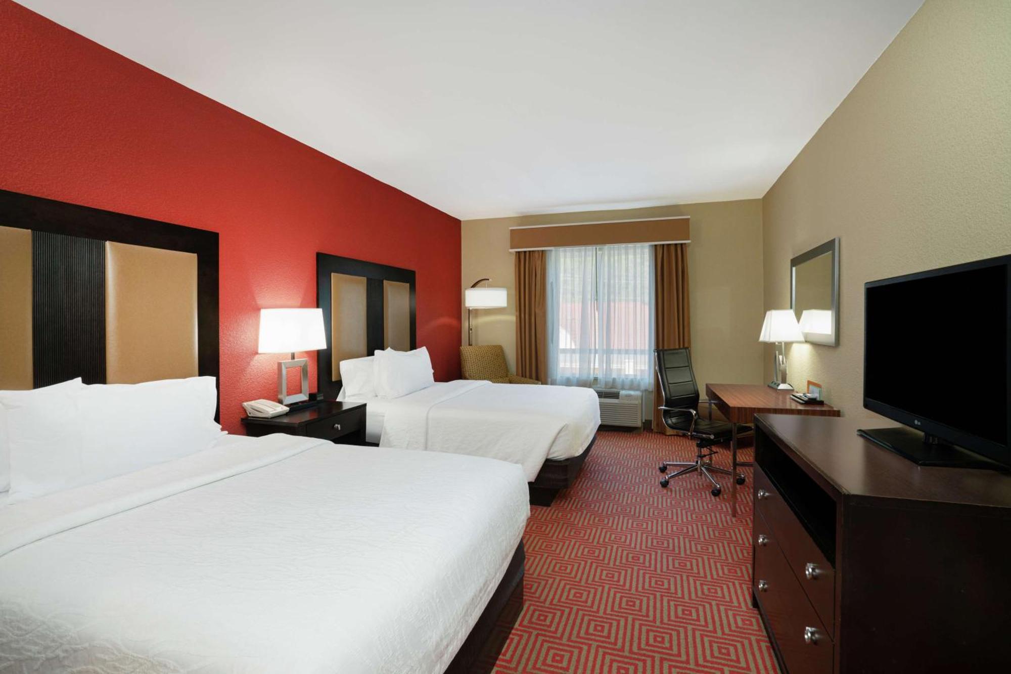 Hilton Garden Inn Далтон Екстер'єр фото