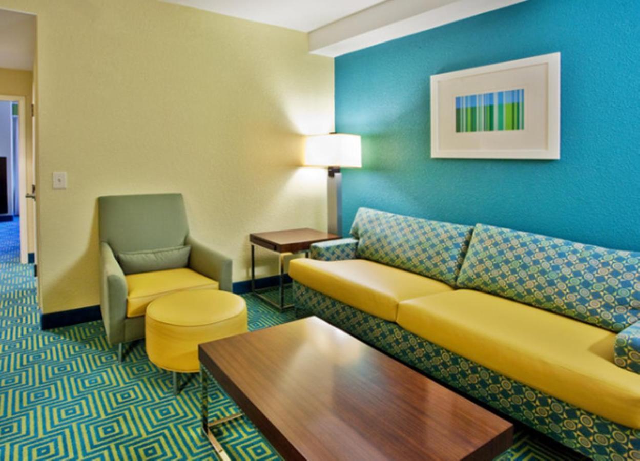 Hilton Garden Inn Далтон Екстер'єр фото