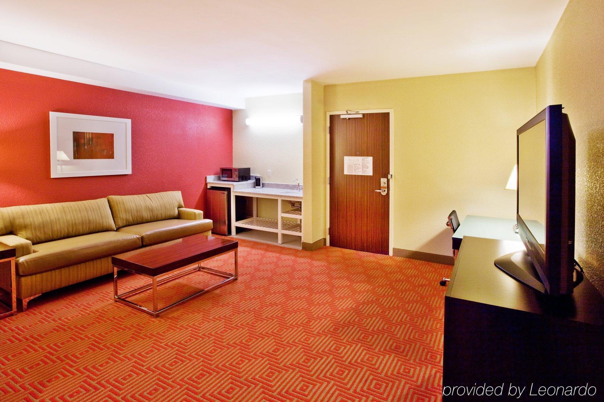Hilton Garden Inn Далтон Номер фото