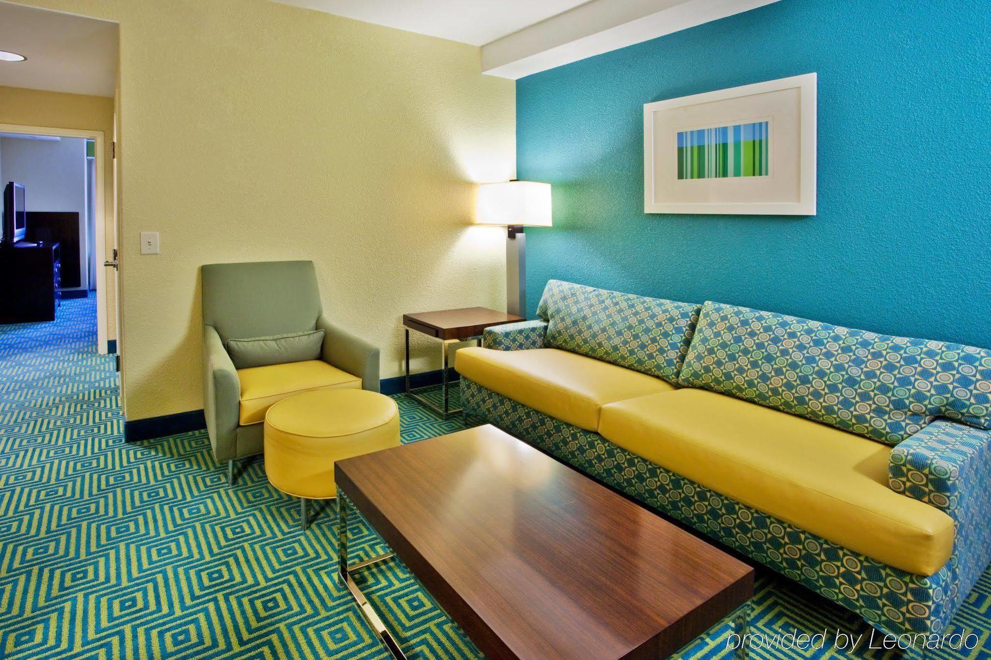 Hilton Garden Inn Далтон Номер фото